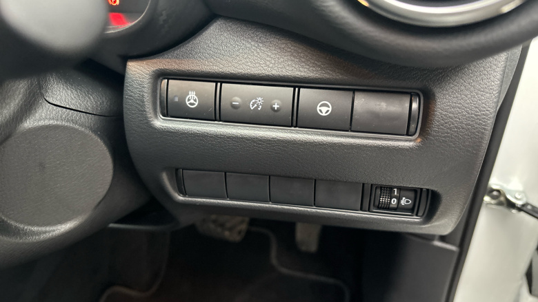 Nissan Juke 1.6 Hybrid Tekna 5dr Auto Hybrid Hatchback